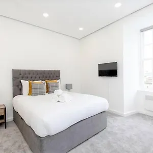Apartment Gorgeous Studio At The Heart Of Old Town, Edinburgh