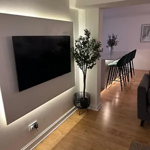Apartment Lux 2 Bedroom Ground Floor, Edinburgh